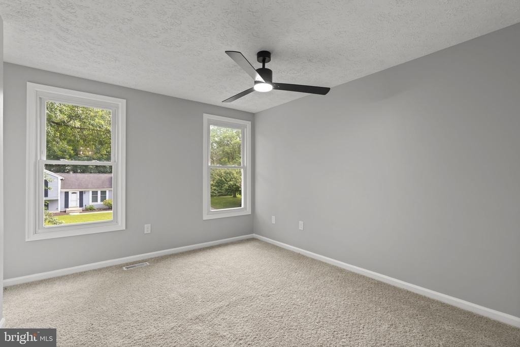 8428 Braddock Way - Photo 25