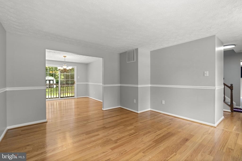 8428 Braddock Way - Photo 5