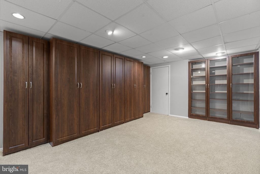 8428 Braddock Way - Photo 33