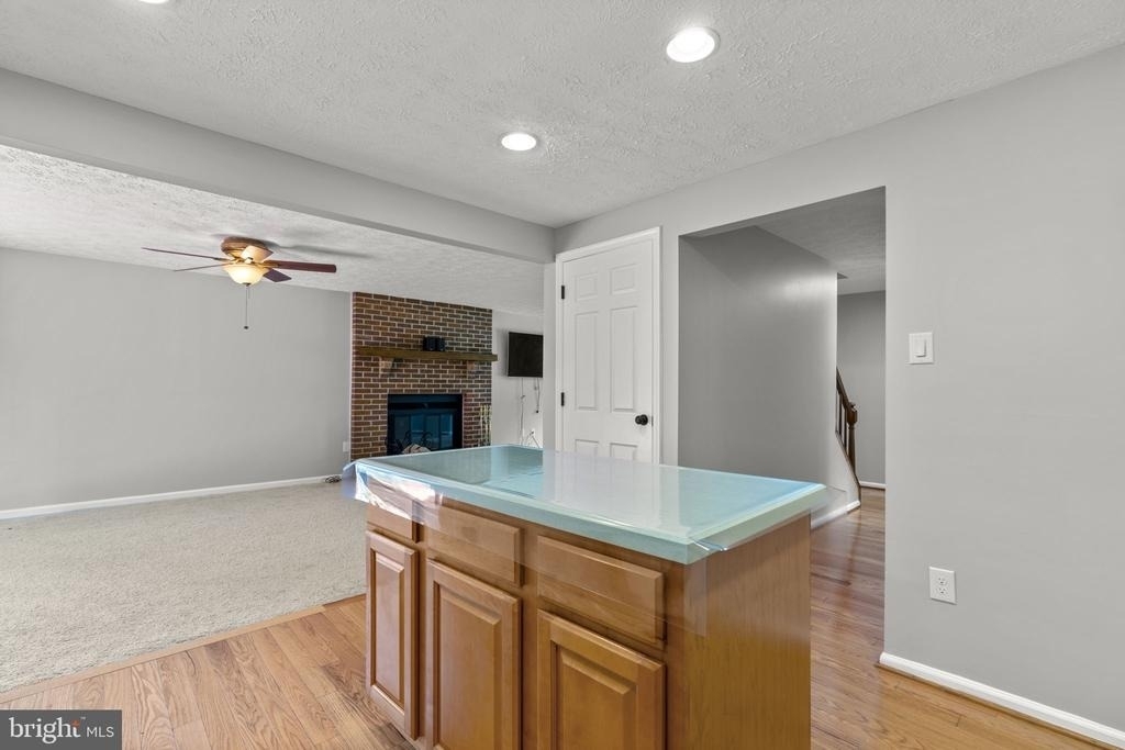 8428 Braddock Way - Photo 13
