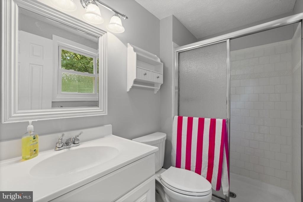 8428 Braddock Way - Photo 23