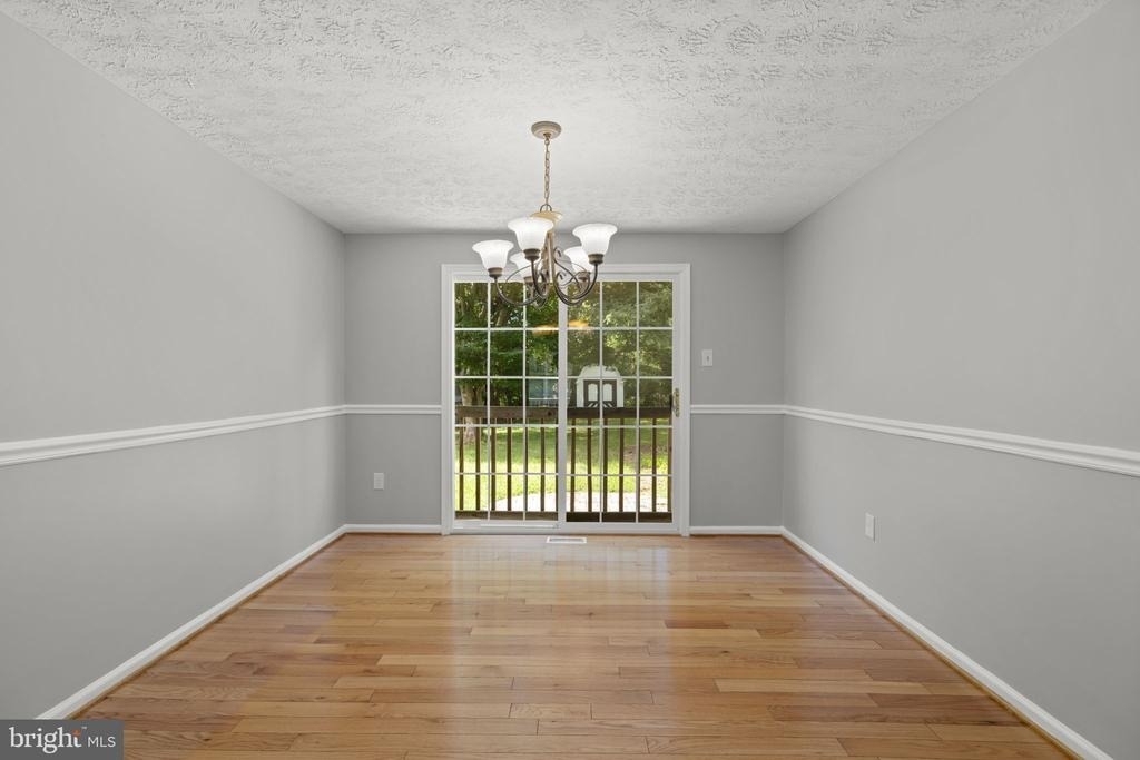8428 Braddock Way - Photo 7