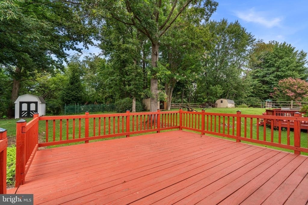 8428 Braddock Way - Photo 37