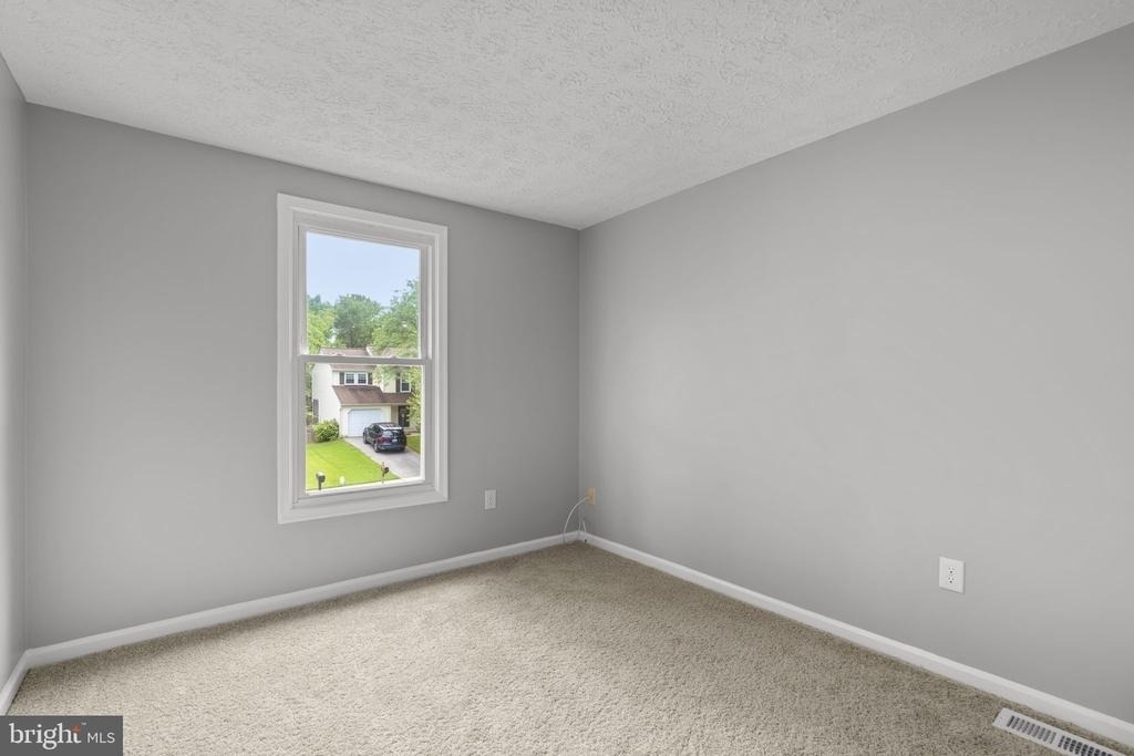 8428 Braddock Way - Photo 30