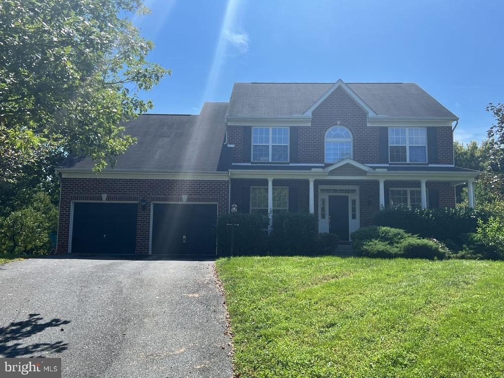 1700 Crommelins Court - Photo 0