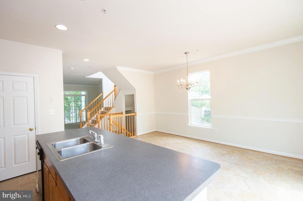 214 Tidewater Drive - Photo 5