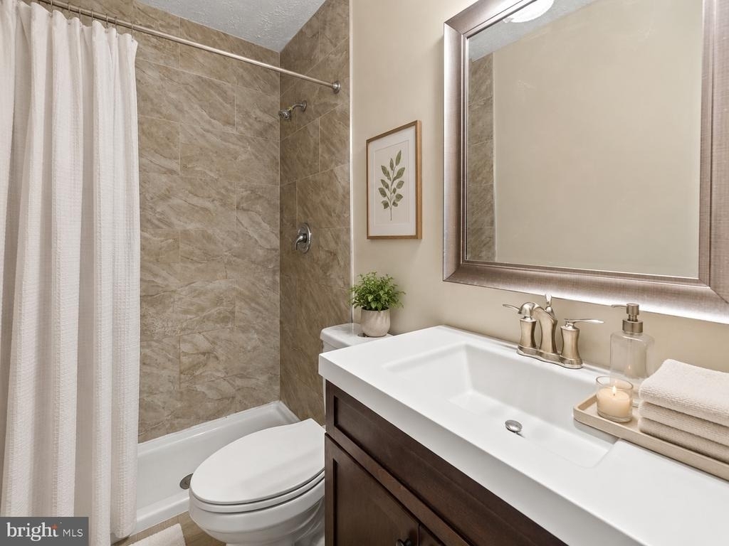 2324 Kent Court - Photo 12