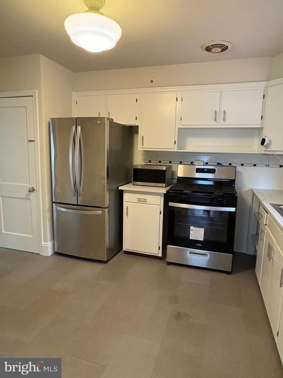 8134 Glen Gary Road - Photo 9