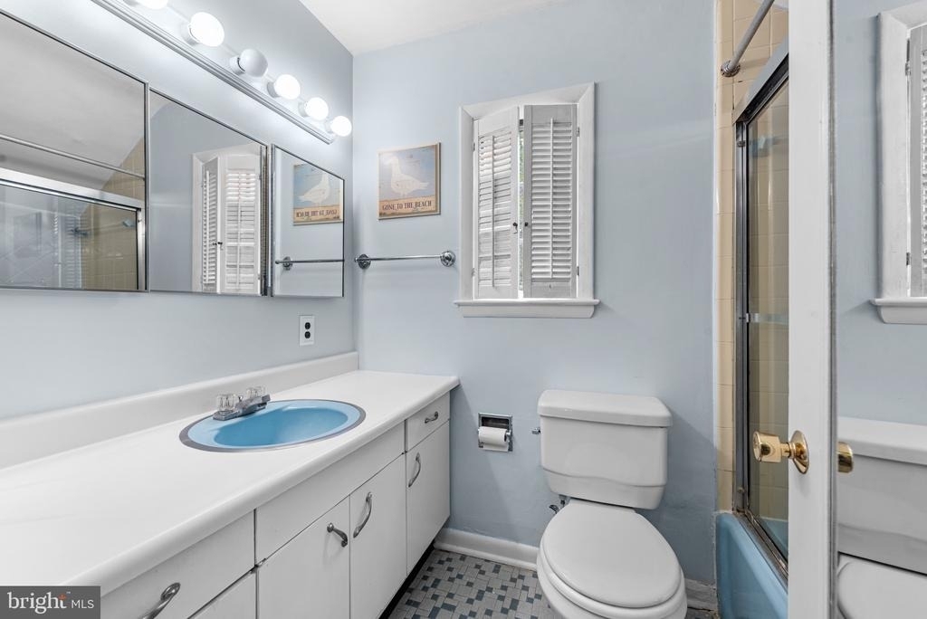 7811 Maple Avenue - Photo 32