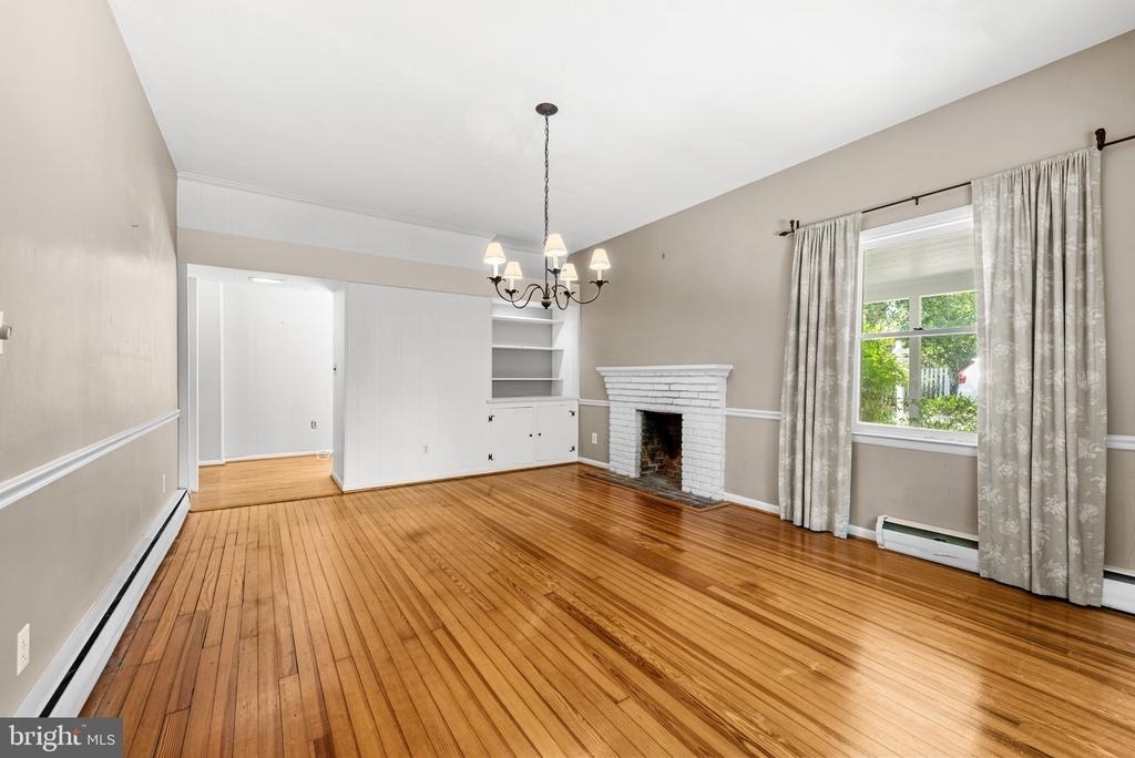 7811 Maple Avenue - Photo 5