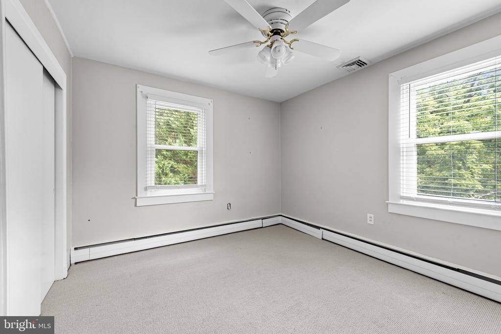 7811 Maple Avenue - Photo 18