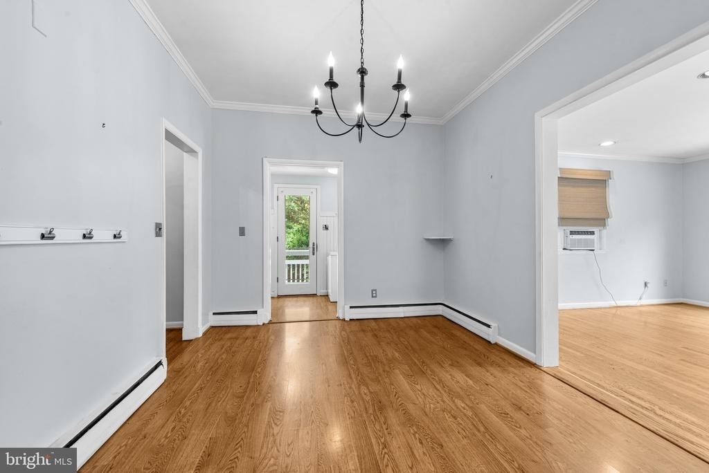 7811 Maple Avenue - Photo 10