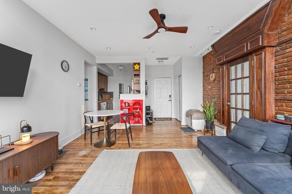 1714 Park Avenue - Photo 4