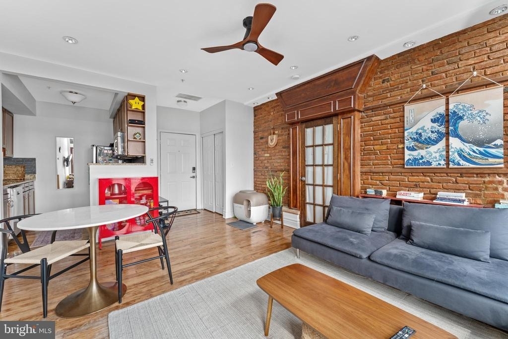 1714 Park Avenue - Photo 3