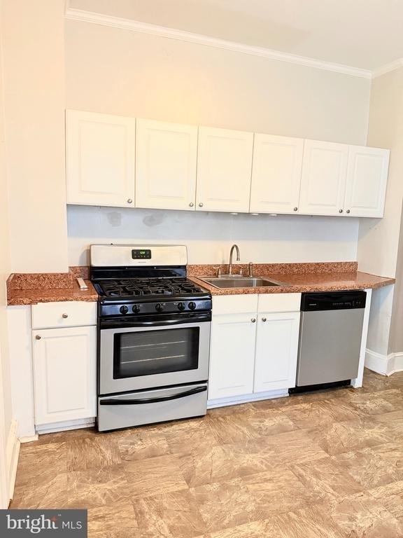 2740 N Calvert Street - Photo 5