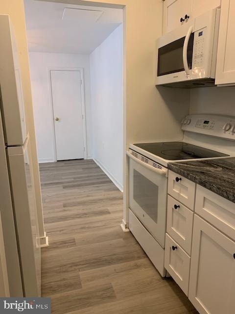 516 S Charles St S - Photo 11