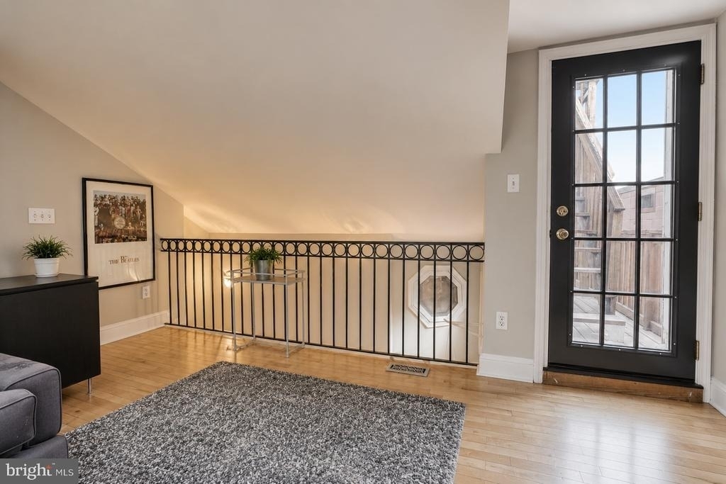 1518 Aliceanna Street - Photo 8