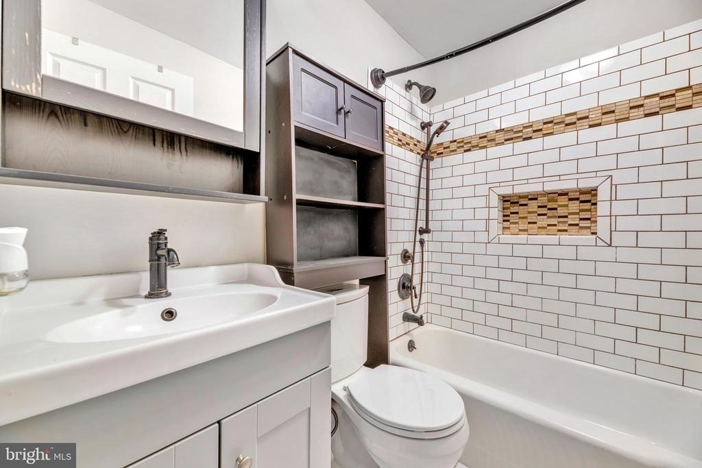 8206 Waterford Road - Photo 7