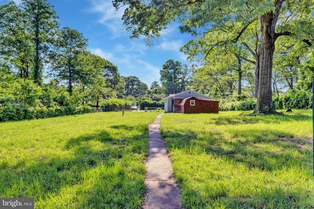 8206 Waterford Road - Photo 1