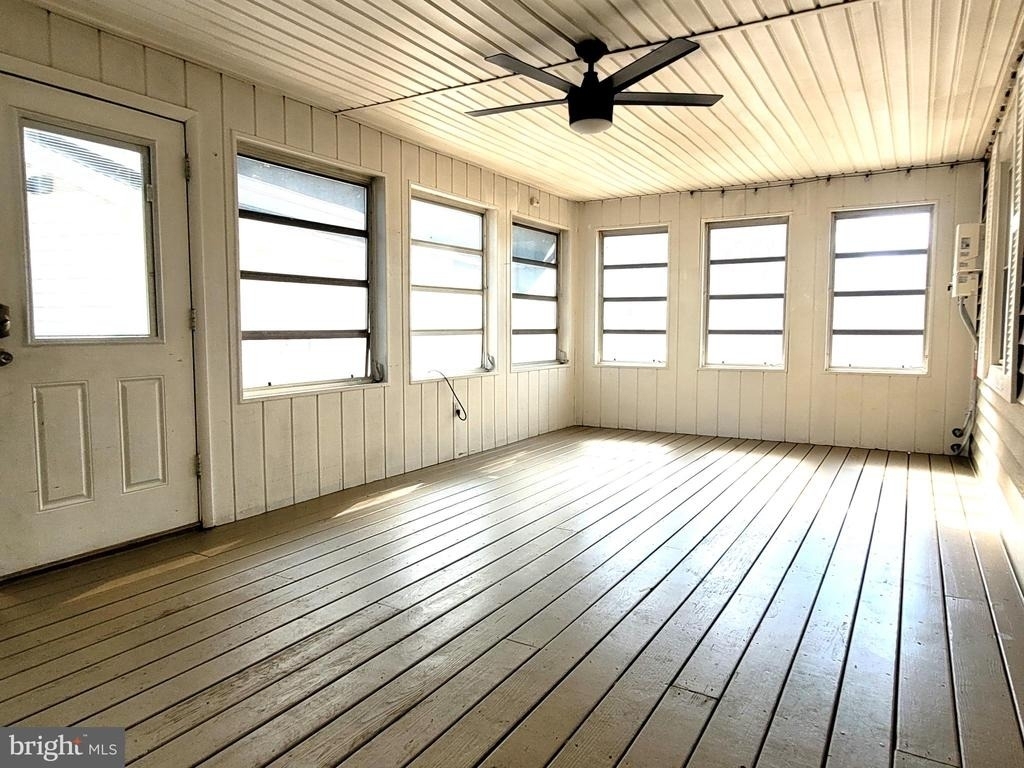 6 Tudor Court - Photo 24
