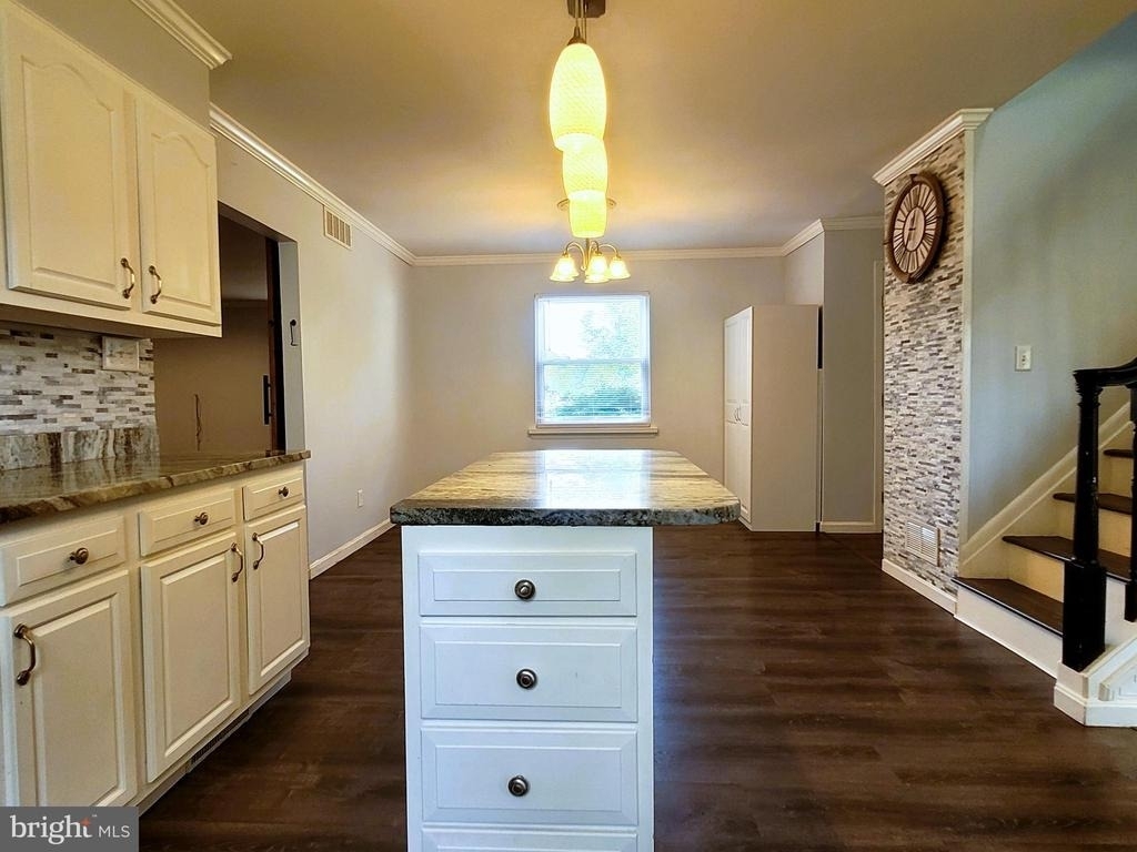 6 Tudor Court - Photo 7