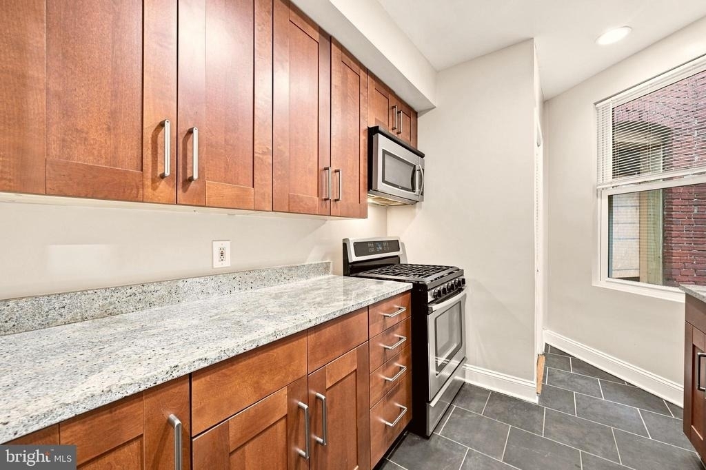 3005 Sherman Avenue Nw - Photo 4