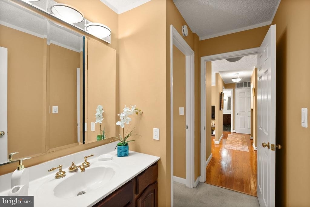 1077 30th Street Nw - Photo 13
