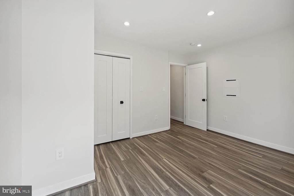 1850 Ingleside Terrace Nw - Photo 9