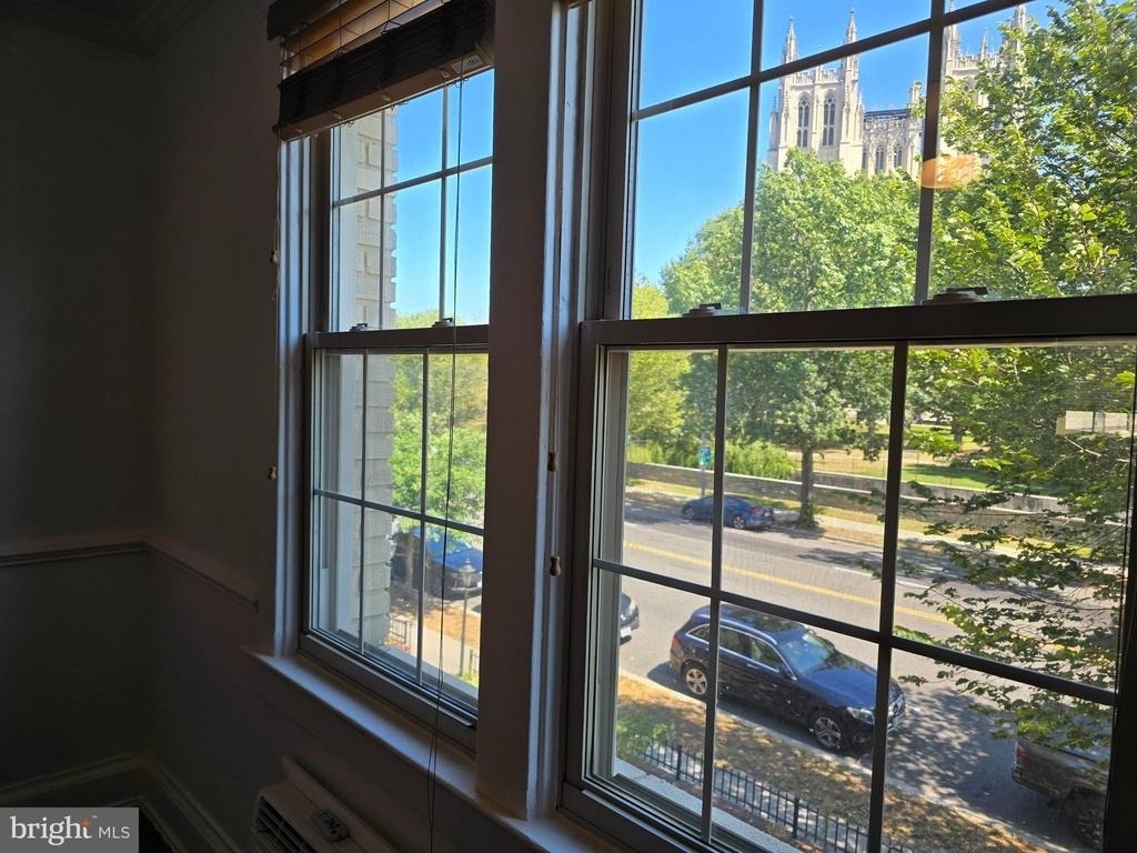 3022 Wisconsin Avenue Nw - Photo 5