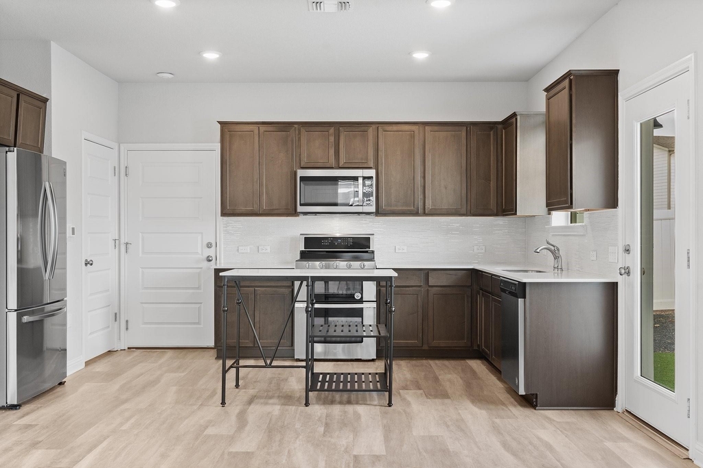 7814 Wilfred Dr - Photo 8