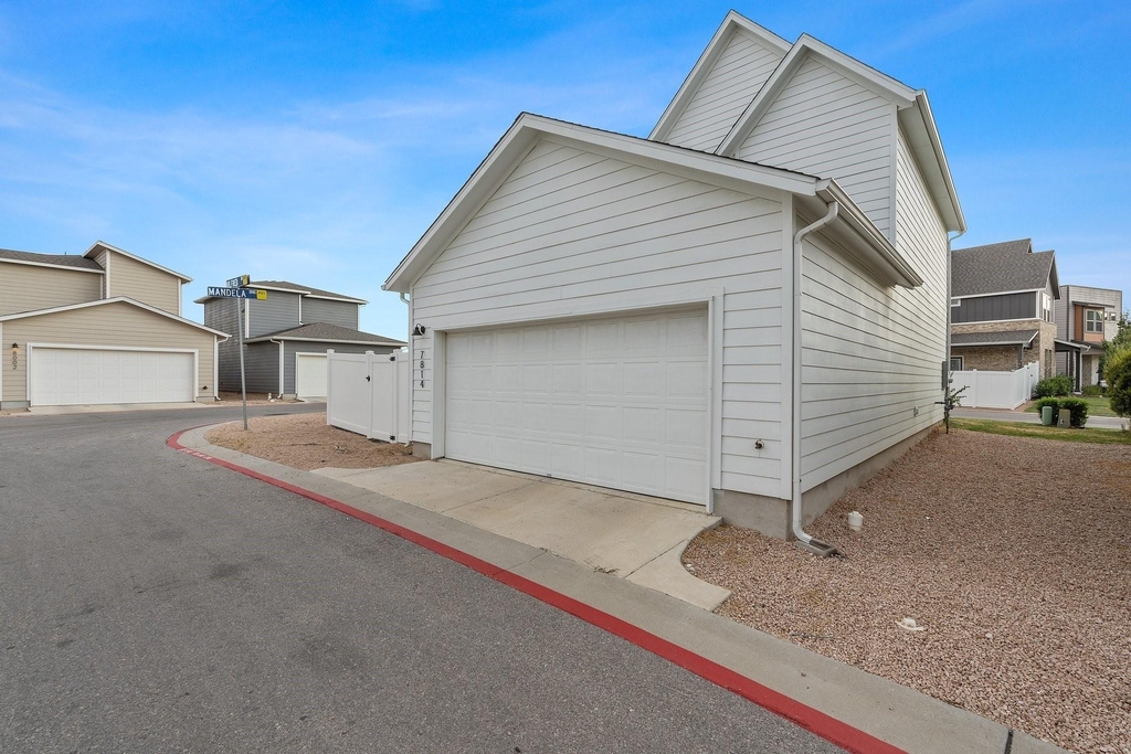 7814 Wilfred Dr - Photo 22