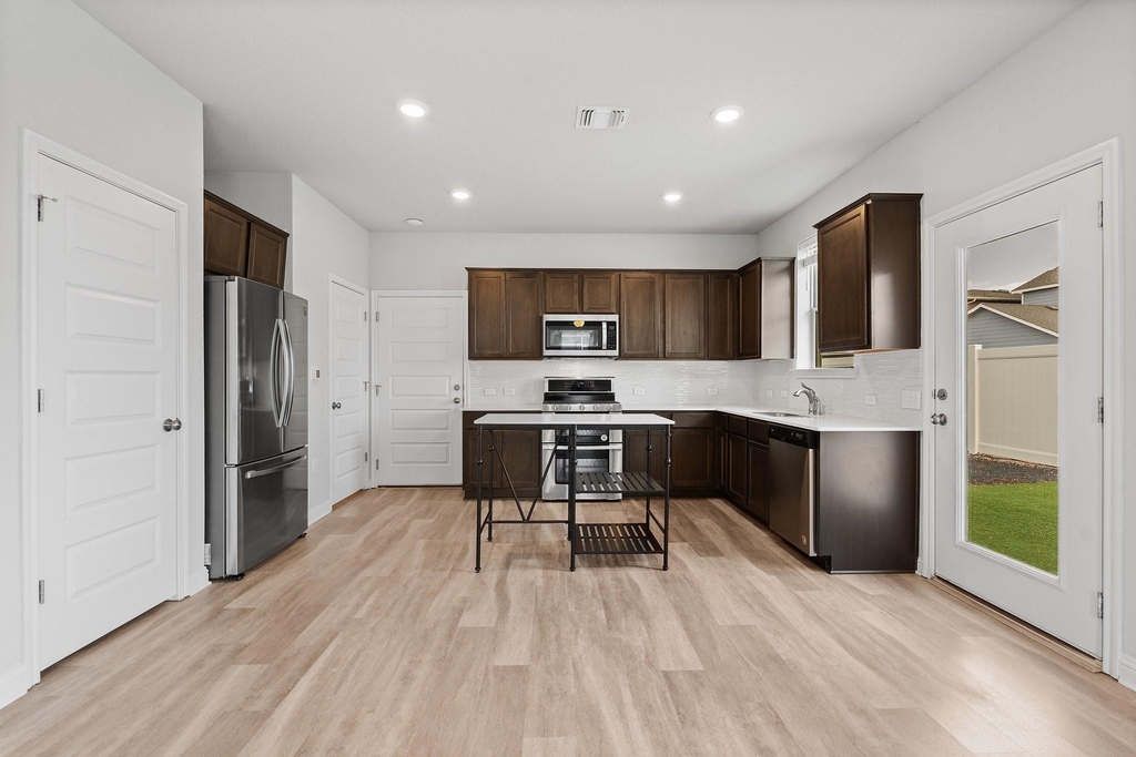 7814 Wilfred Dr - Photo 3
