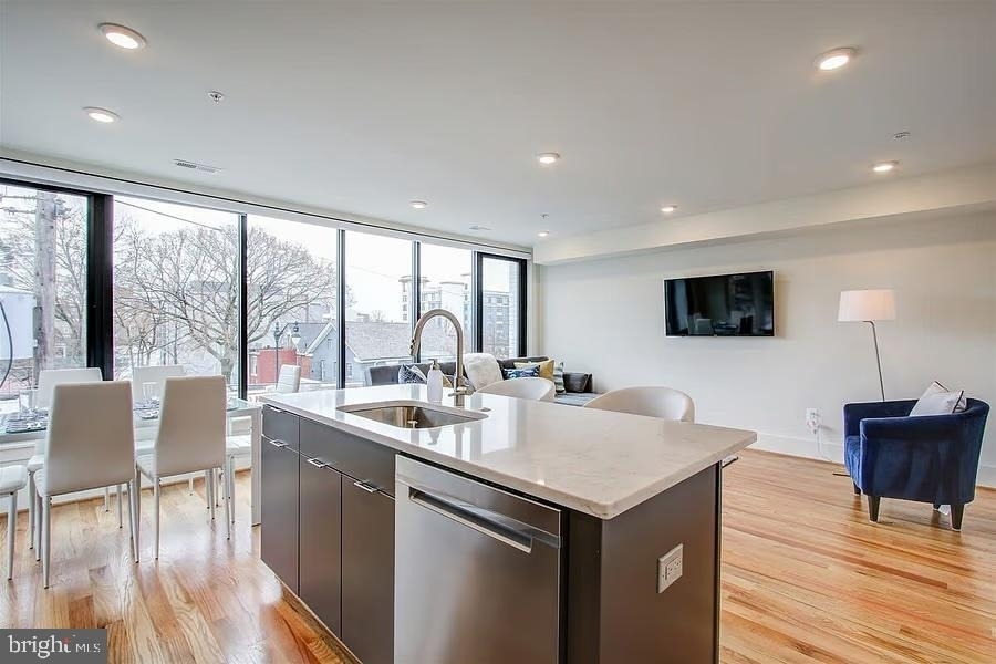 843 Upshur Street Nw - Photo 5