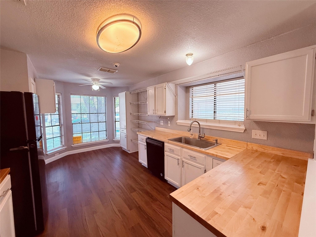 12314 Thompkins Dr - Photo 8
