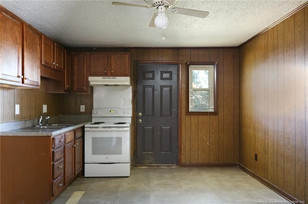 1045 Rulnick Street - Photo 4