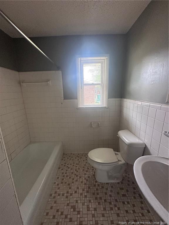1047 Rulnick Street - Photo 2