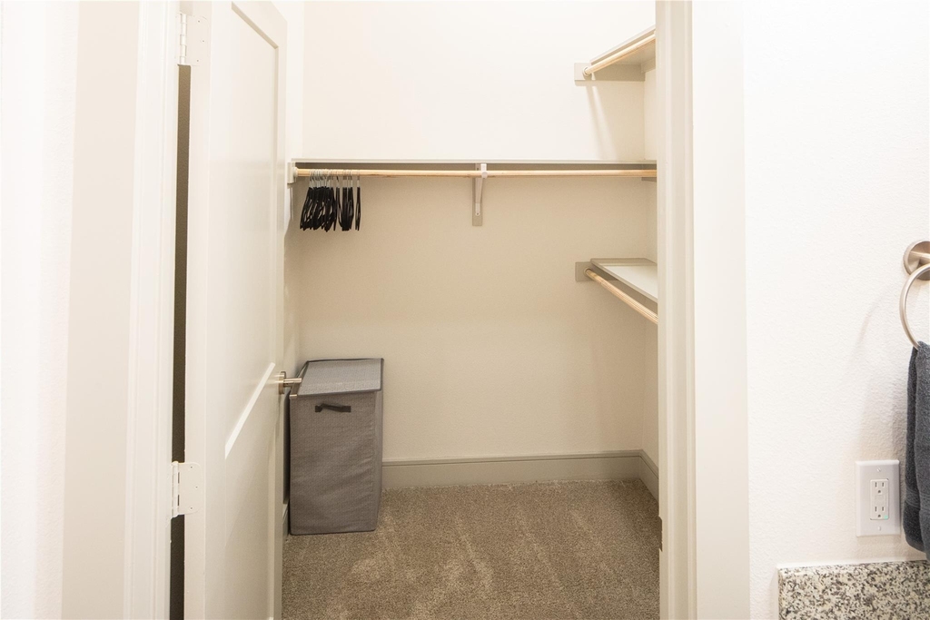 3100 Scofield Ridge Pkwy - Photo 4