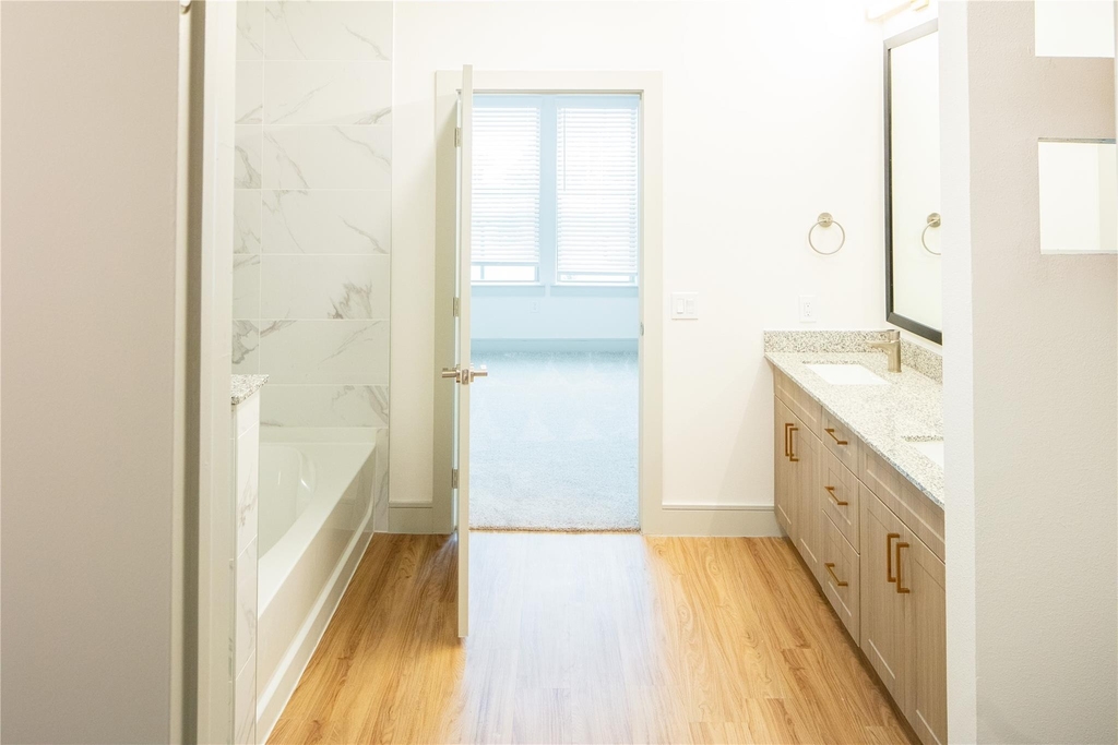 3100 Scofield Ridge Pkwy - Photo 5
