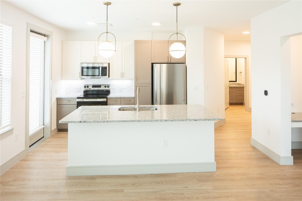 3100 Scofield Ridge Pkwy - Photo 15