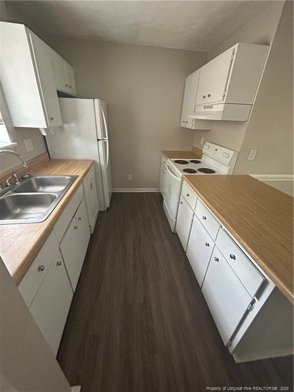 843 Applewood Lane - Photo 1