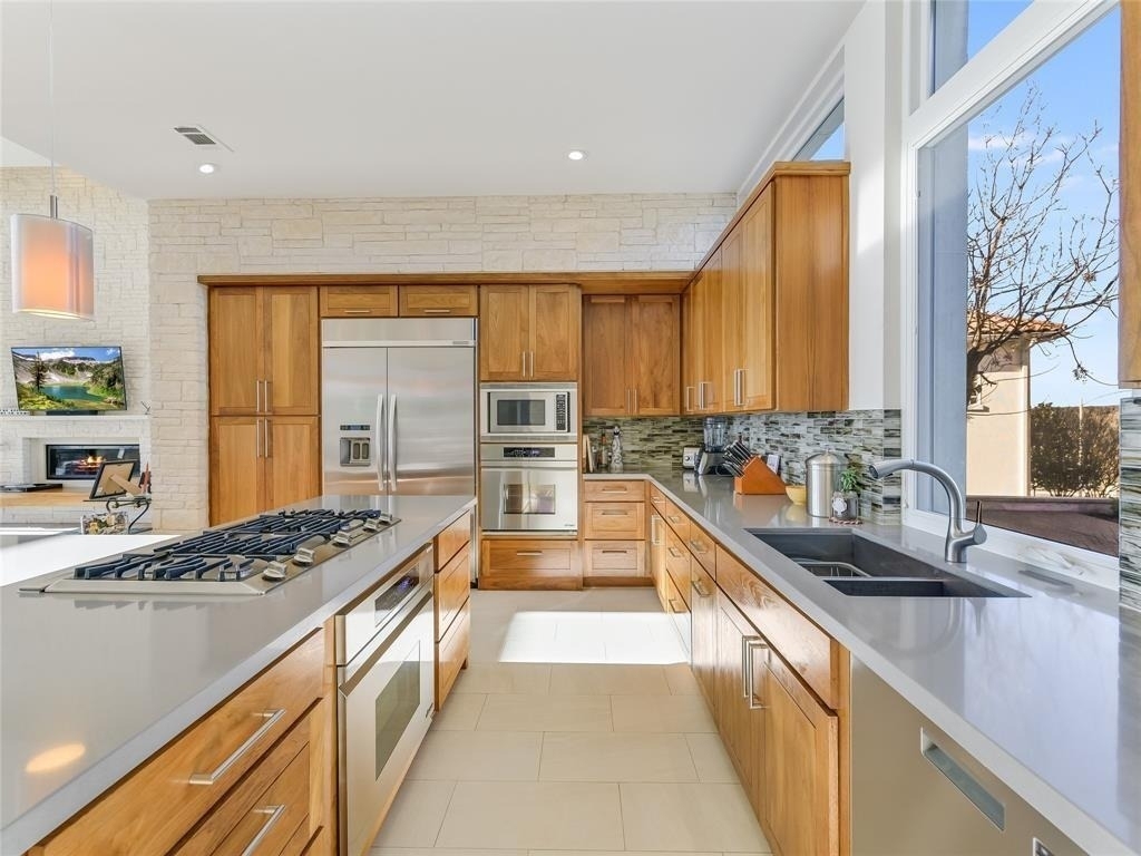 6813 Valburn Dr - Photo 5