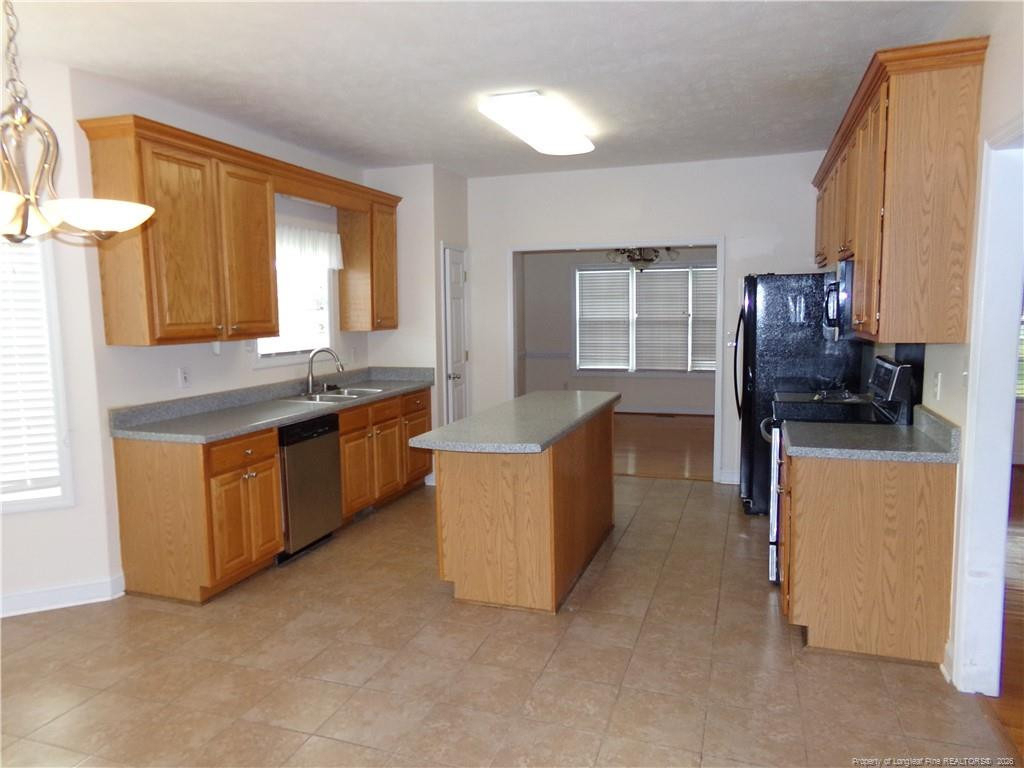 290 Robeson Street - Photo 12