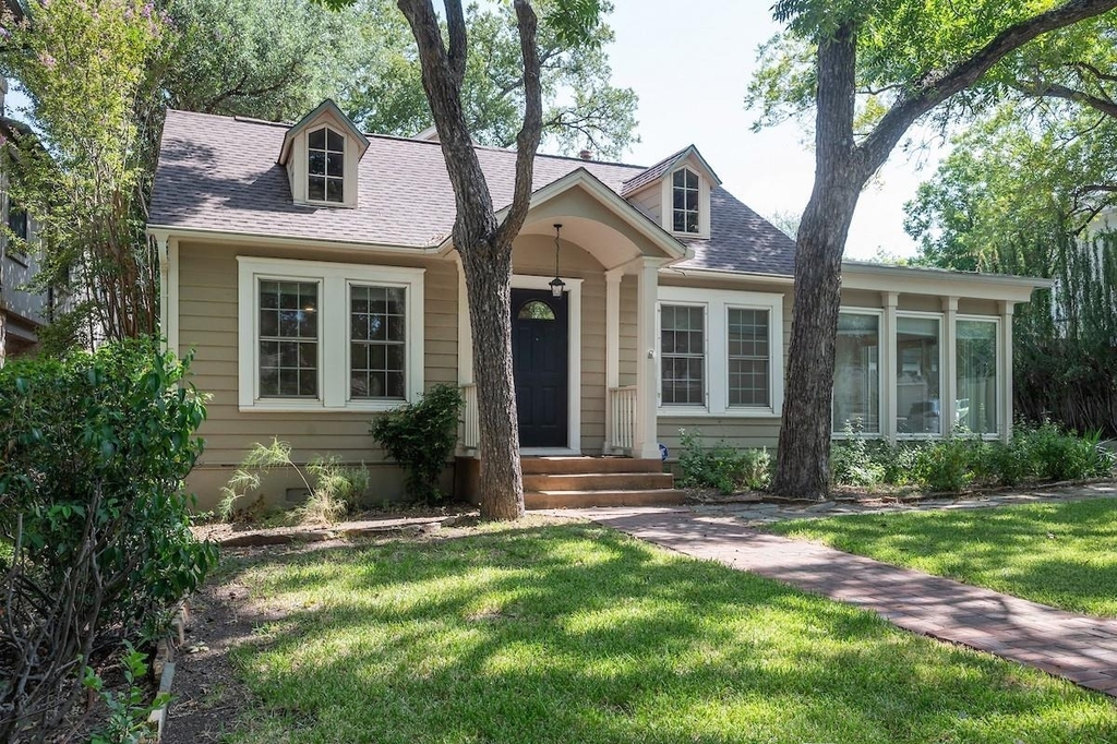 1804 Polo Rd - Photo 0
