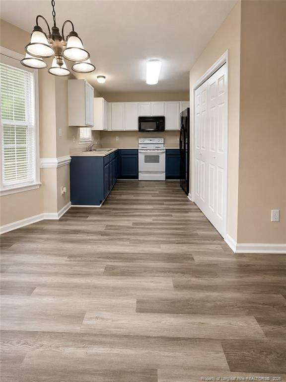 518 Foxdenton Place - Photo 2