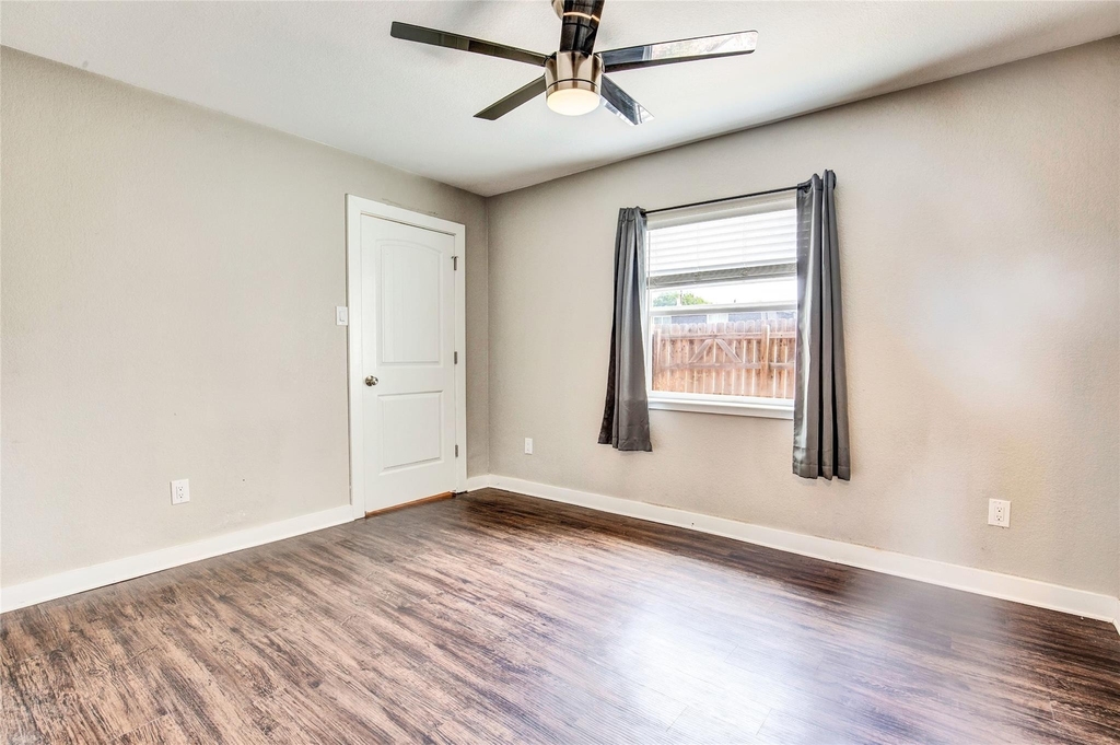7204 Twin Crest Dr - Photo 11