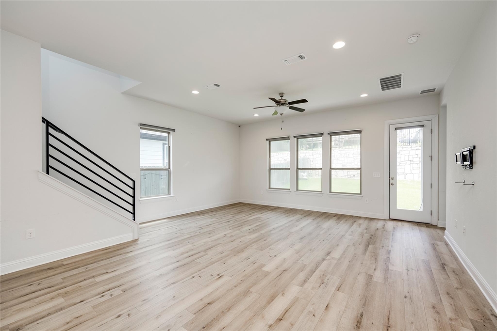 9813 Evening Canopy Dr - Photo 9