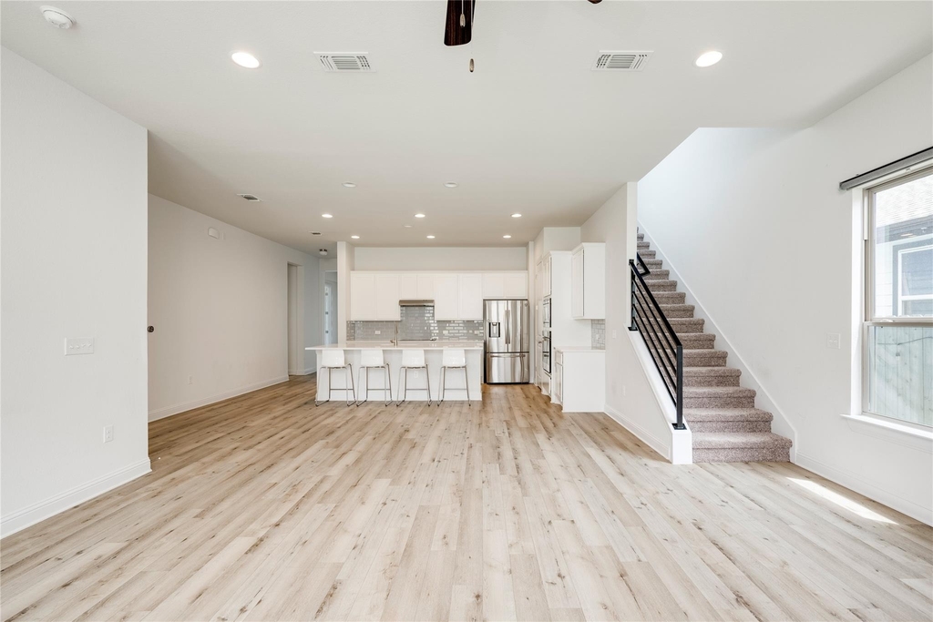 9813 Evening Canopy Dr - Photo 6