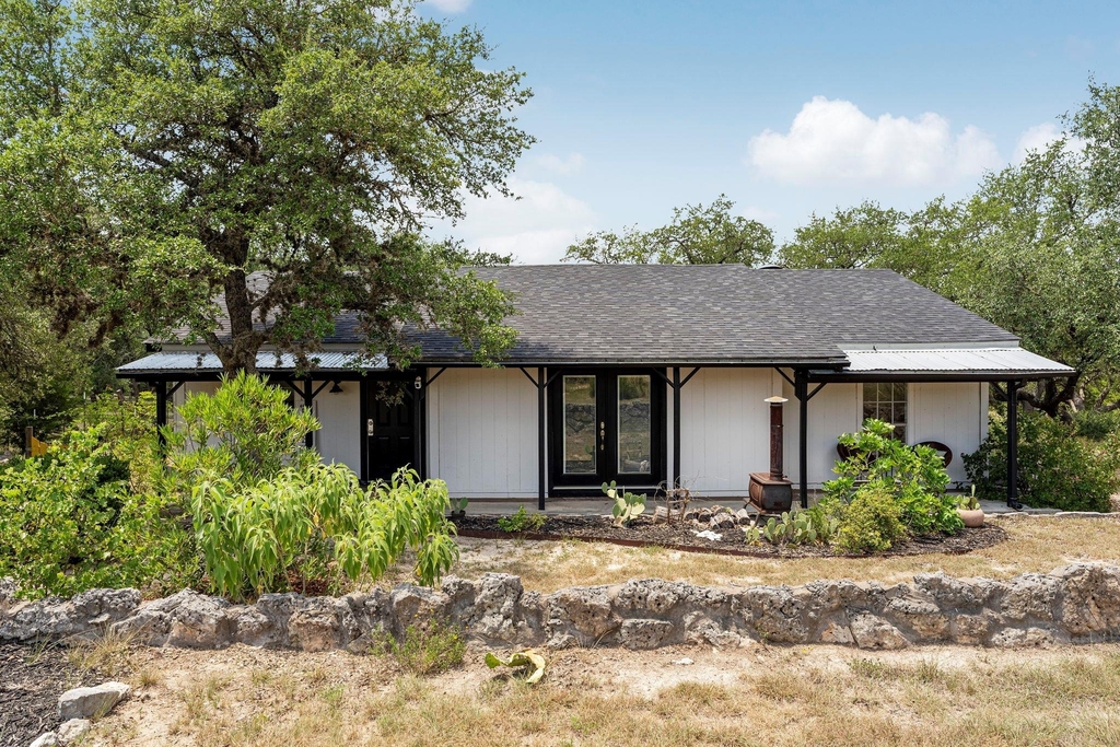 2591 Spring Valley Dr - Photo 1