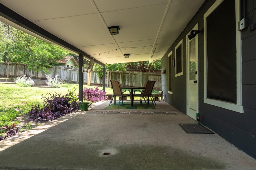 11507 Whitewing Ave - Photo 1