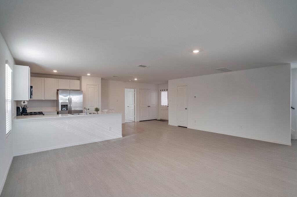 321 Keefer - Photo 5